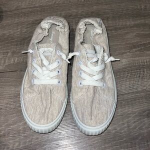 Tommy Bahama Casual Tan Shoe Women’s 7